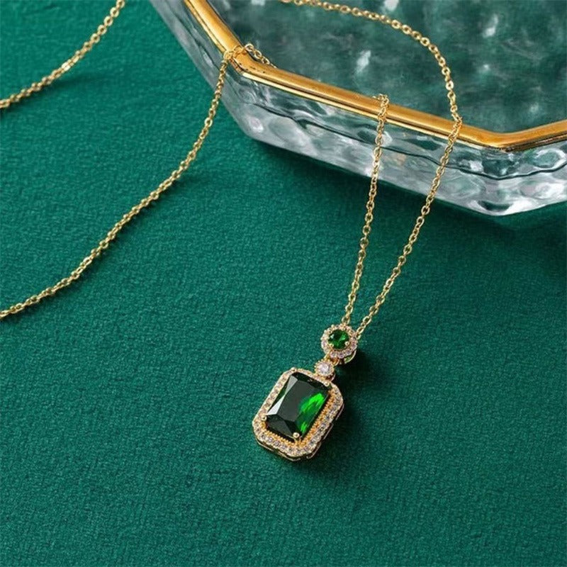 3Pcs Emerald Crystal Titanium Steel Necklace