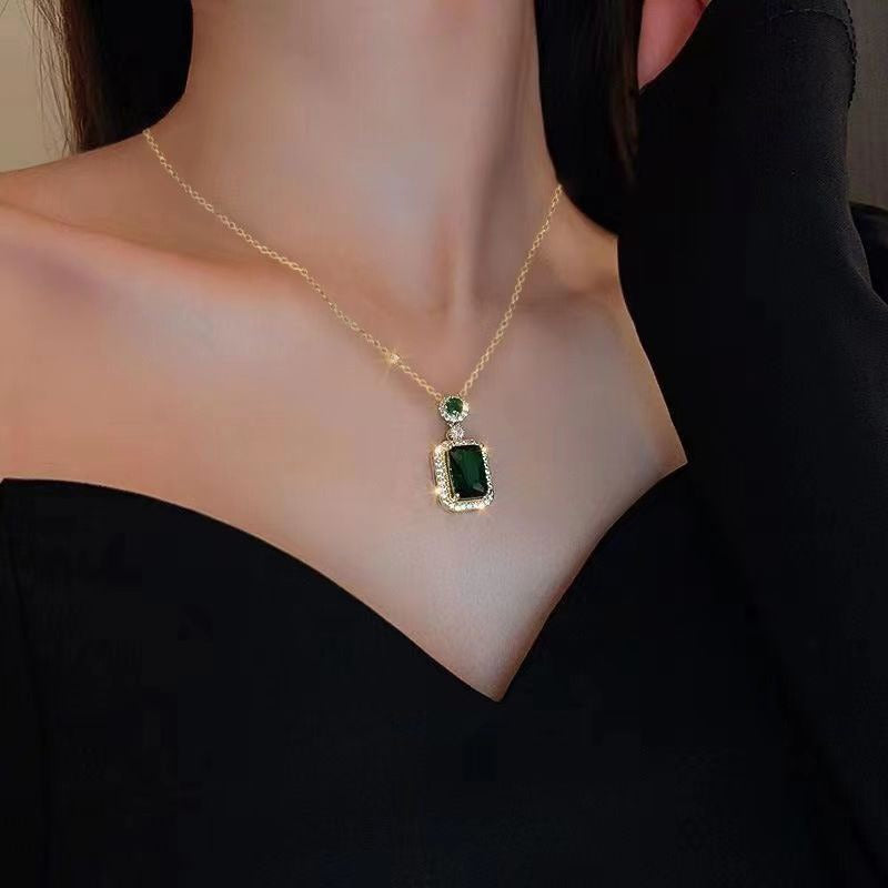 3Pcs Emerald Crystal Titanium Steel Necklace